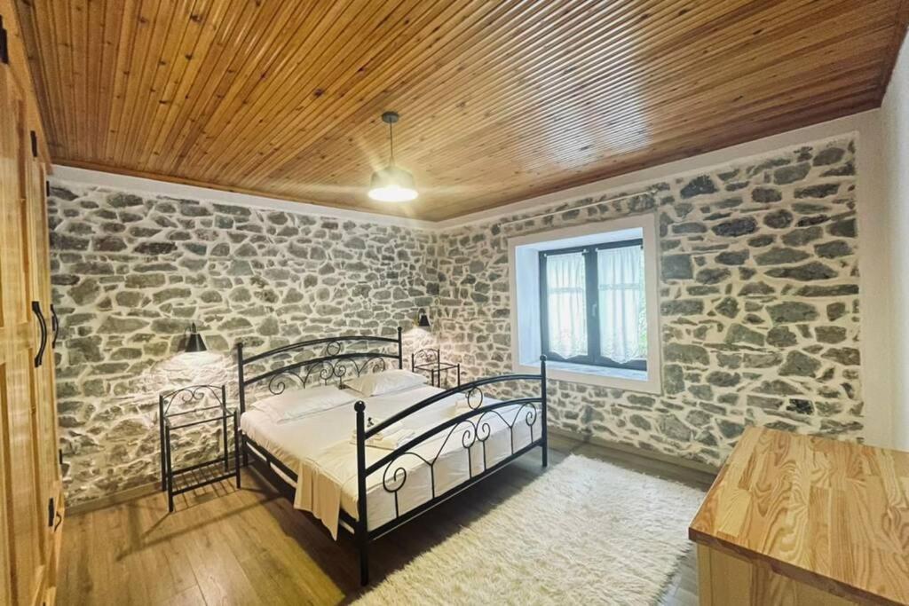 Villa Bujtina Cakuli, Rehove - Erseke Esterno foto